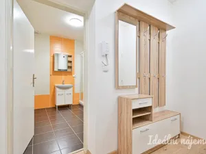 Pronájem bytu 2+kk, Brno - Královo Pole, Poděbradova, 45 m2