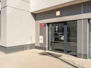Pronájem bytu 1+kk, Praha - Vysočany, Poděbradská, 39 m2