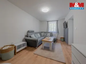 Prodej rodinného domu, Velké Karlovice, 180 m2