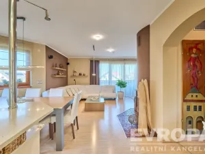 Prodej rodinného domu, Hradec Králové - Svobodné Dvory, Cihlářská, 229 m2