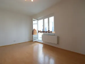 Pronájem bytu 1+1, Praha - Nusle, U gymnázia, 54 m2