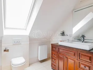 Prodej rodinného domu, Králův Dvůr, Nad Máchovnou, 228 m2