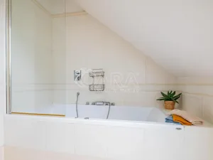 Prodej rodinného domu, Králův Dvůr, Nad Máchovnou, 228 m2