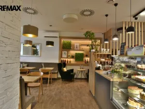 Prodej obchodního prostoru, Dvůr Králové nad Labem, Dobrovského, 540 m2