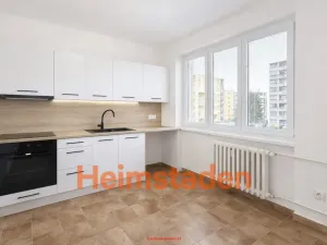 Pronájem bytu 2+1, Karviná - Nové Město, tř. Osvobození, 55 m2