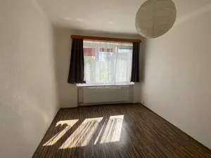 Pronájem bytu 2+1, Hrádek, 1. máje, 56 m2