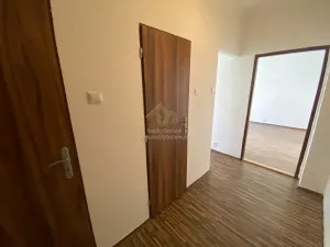 Pronájem bytu 2+1, Hrádek, 1. máje, 56 m2