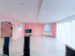 Prodej vily, Kostelec na Hané, 235 m2