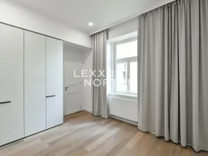 Pronájem bytu 3+kk, Praha - Vinohrady, náměstí Jiřího z Poděbrad, 92 m2