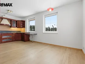 Pronájem rodinného domu, Jenišov - Pod Rohem, K Rohu, 210 m2