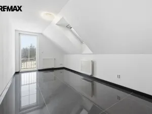Pronájem rodinného domu, Jenišov - Pod Rohem, K Rohu, 210 m2