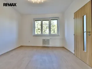 Pronájem bytu 3+1, Hradec Králové - Slezské Předměstí, třída SNP, 67 m2
