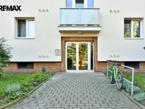 Pronájem bytu 3+1, Hradec Králové - Slezské Předměstí, třída SNP, 67 m2