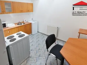 Pronájem bytu 2+1, Praha - Kbely, Svijanská, 40 m2