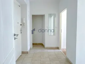 Pronájem bytu 3+1, Praha, Na Neklance, 79 m2