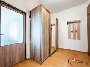 Prodej bytu 2+1, Ostrava - Mariánské Hory, Korunní, 77 m2