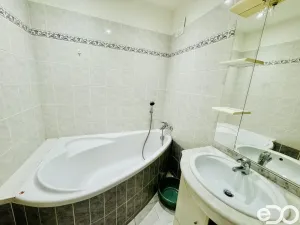 Pronájem bytu 3+1, Praha - Modřany, Urbánkova, 79 m2