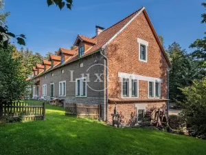 Prodej komerční nemovitosti, Stříbrná Skalice, 1700 m2