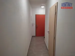 Pronájem bytu 1+kk, Ševětín, náměstí Šimona Lomnického, 33 m2