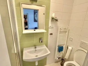 Pronájem bytu 2+kk, Praha - Vysočany, U Harfy, 40 m2