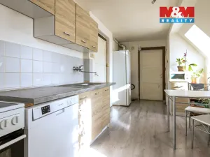 Prodej bytu 3+1, Cvikov - Cvikov II, Komenského, 48 m2