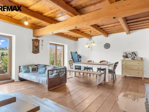 Prodej rodinného domu, Kamenice, 330 m2