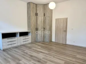 Pronájem bytu 1+1, Chomutov, Školní, 41 m2