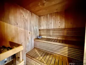 Pronájem restaurace, Hranice, Jiráskova, 1440 m2