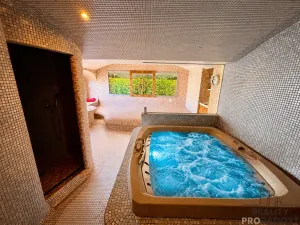 Pronájem ubytování, Hranice, Jiráskova, 1440 m2