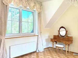 Pronájem vily, Nový Knín, 450 m2