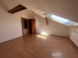 Pronájem bytu 2+kk, Praha - Vršovice, Slovinská, 55 m2