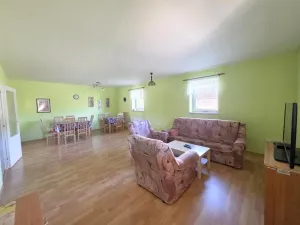 Prodej rodinného domu, Karlovice, 160 m2