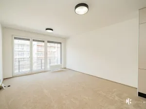 Pronájem bytu 1+kk, Praha - Vysočany, Gerstelova, 43 m2