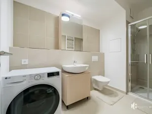 Pronájem bytu 1+kk, Praha - Vysočany, Gerstelova, 43 m2