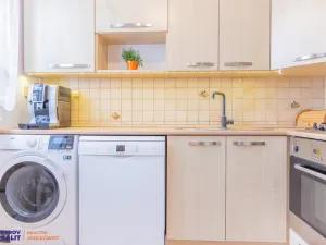 Prodej bytu 2+1, Olomouc - Nové Sady, Družební, 43 m2