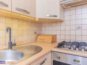 Prodej bytu 2+1, Olomouc - Nové Sady, Družební, 43 m2