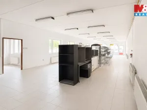 Pronájem obchodního prostoru, Praha - Horní Počernice, Náchodská, 230 m2