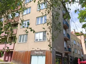 Pronájem bytu 1+kk, Praha, Jeremenkova, 28 m2