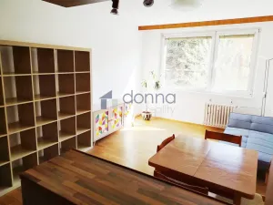 Pronájem bytu 2+kk, Praha, Urbánkova, 45 m2