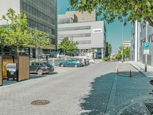 Pronájem kanceláře, Praha - Michle, Jemnická, 422 m2