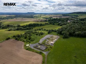 Prodej zemědělského objektu, Žlutice, 9153 m2
