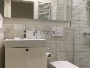 Pronájem bytu 2+kk, Praha, Rašínovo nábřeží, 47 m2