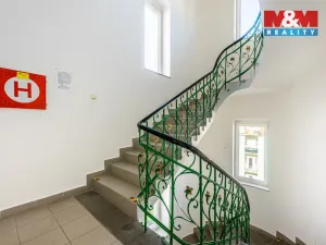Pronájem kanceláře, Plzeň - Jižní Předměstí, Hálkova, 125 m2