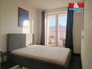 Prodej bytu 2+kk, Praha, Na Maninách, 43 m2