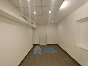 Pronájem obchodního prostoru, Pardubice, Smilova, 63 m2
