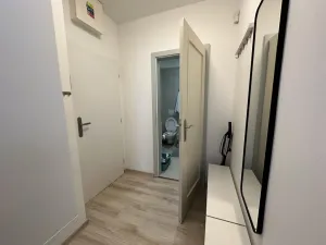 Pronájem bytu 1+kk, Praha - Smíchov, 32 m2