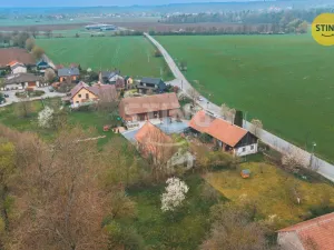 Prodej rodinného domu, Kunětice, 500 m2