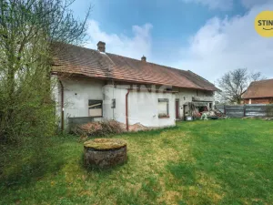 Prodej rodinného domu, Kunětice, 500 m2