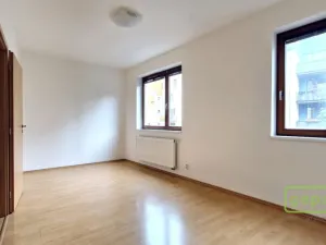Pronájem bytu 2+kk, Praha - Hostivař, Vladycká, 52 m2