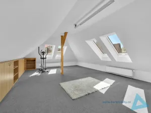 Prodej rodinného domu, Nová Paka, L. Zívra, 180 m2